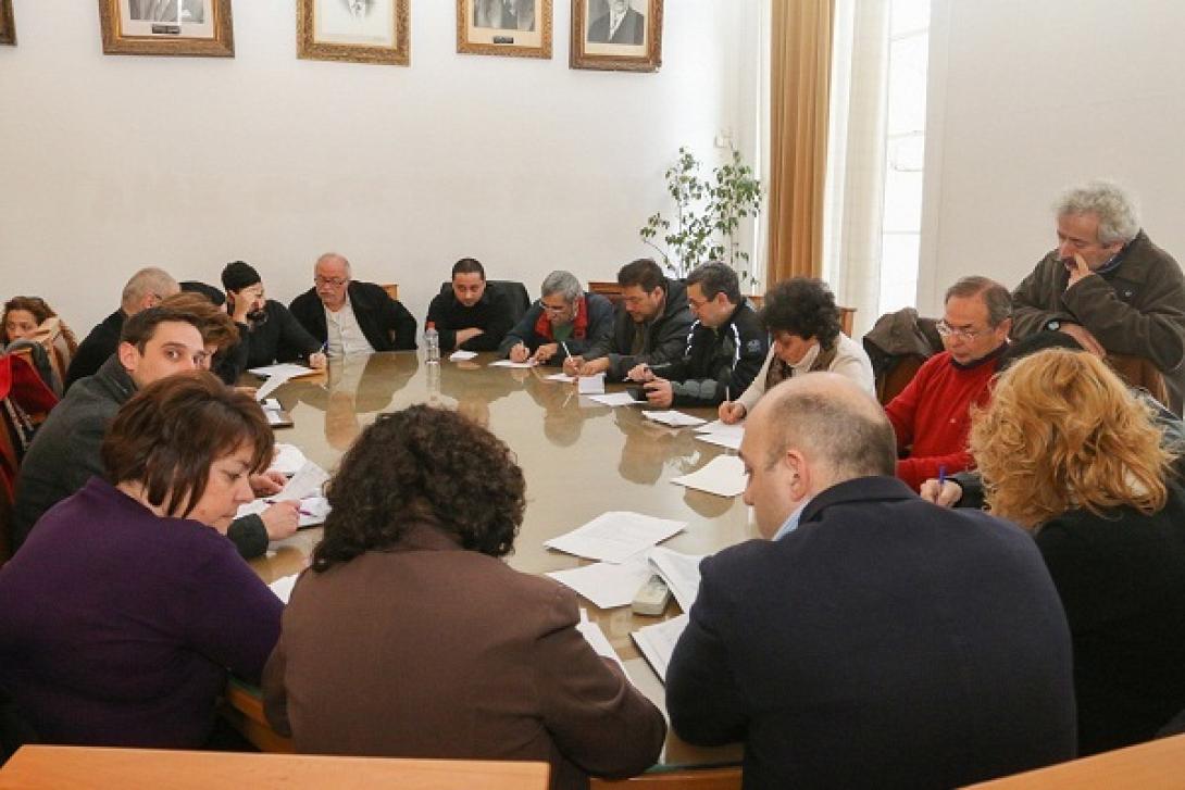 Μικροένταση στη διακομματική επιτροπή με φόντο... τη Χρυσή Αυγή