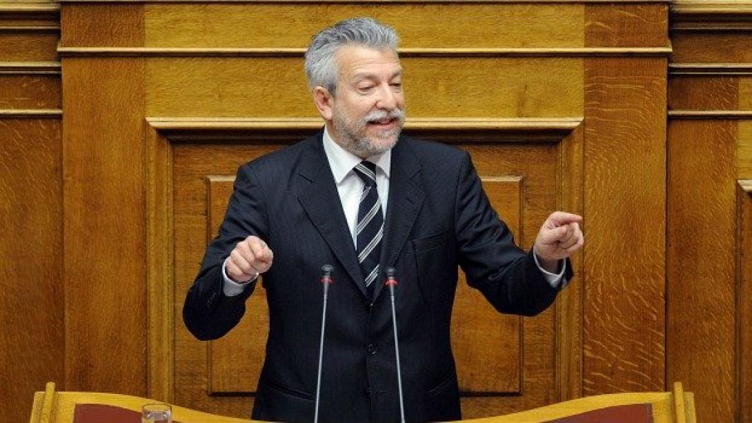 Χωρίς απόφαση η κυβερνητική σύσκεψη για τη βία στα γήπεδα