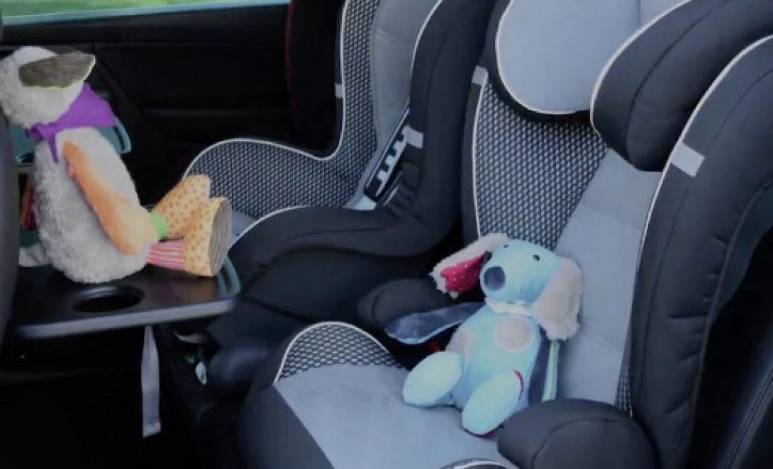 Κοριτσάκι αυτοκίνητο