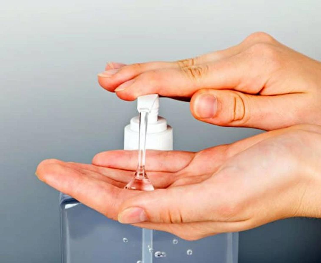 Πώς θα φτιάξετε ένα αποτελεσματικό αντισηπτικό στο σπίτι 