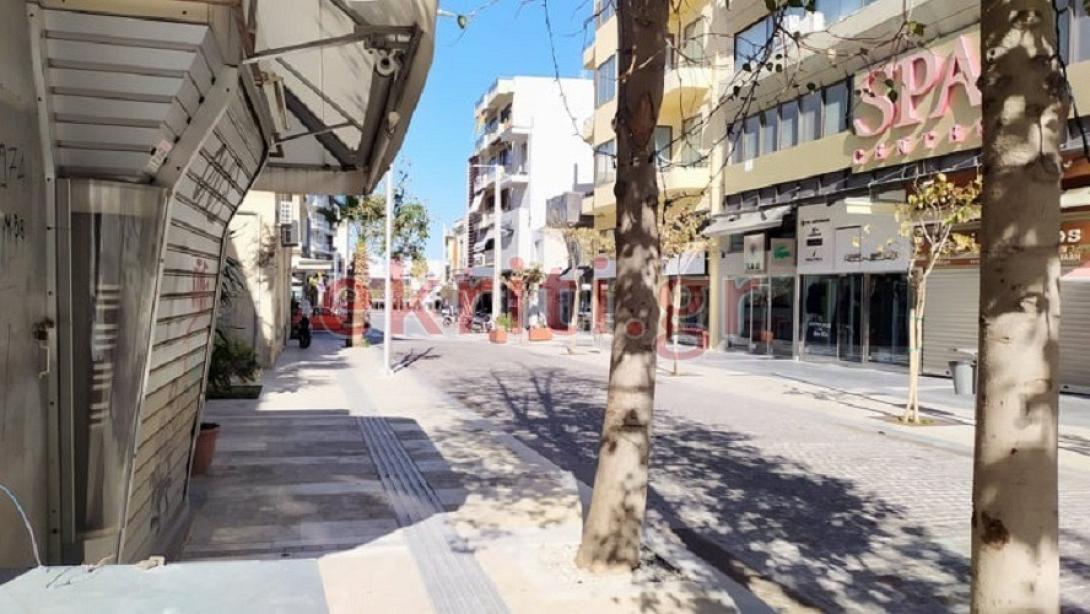 Κλειστά τα καταστήματα - Άδειοι οι δρόμοι