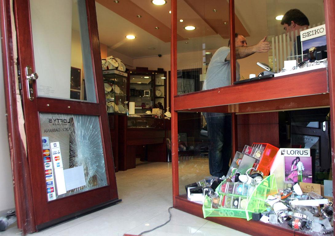 Συνεχίζεται την Παρασκευή η δίκη για τις ληστείες σε κοσμηματοπωλεία του Ηρακλείου και του Ρεθύμνου