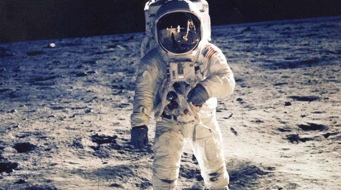 κοσμοναύτης