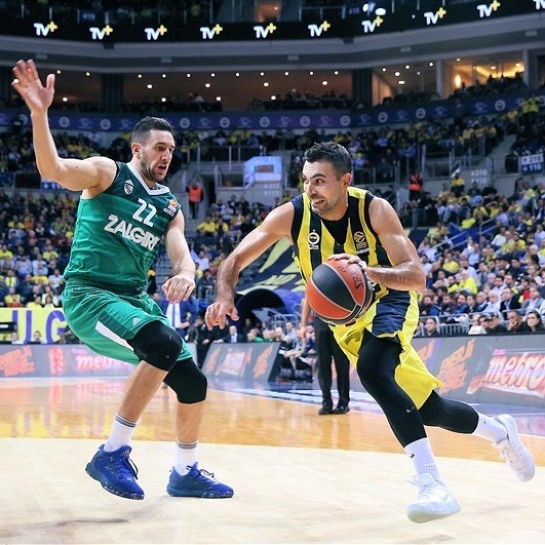 kostas-sloukas-fenerbahce-dogus-istanbul-eb17.jpg