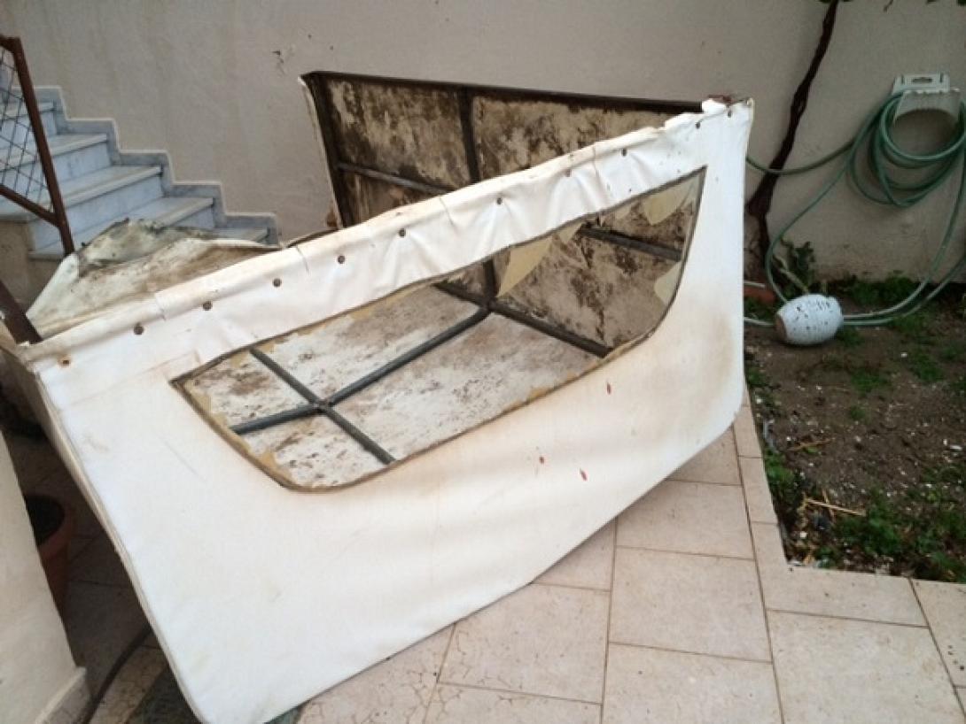 Τα πιο απίθανα αντικείμενα "προσγειώνονται" στα πιο απίθανα σημεία λόγω των ανέμων (φωτο)