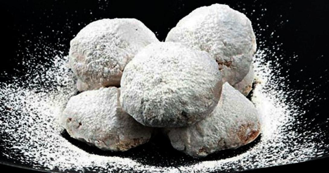 Το χειροκρότημα της ΝΔ στην κ. Παπαρήγα και η... άχνη στον κουραμπιέ