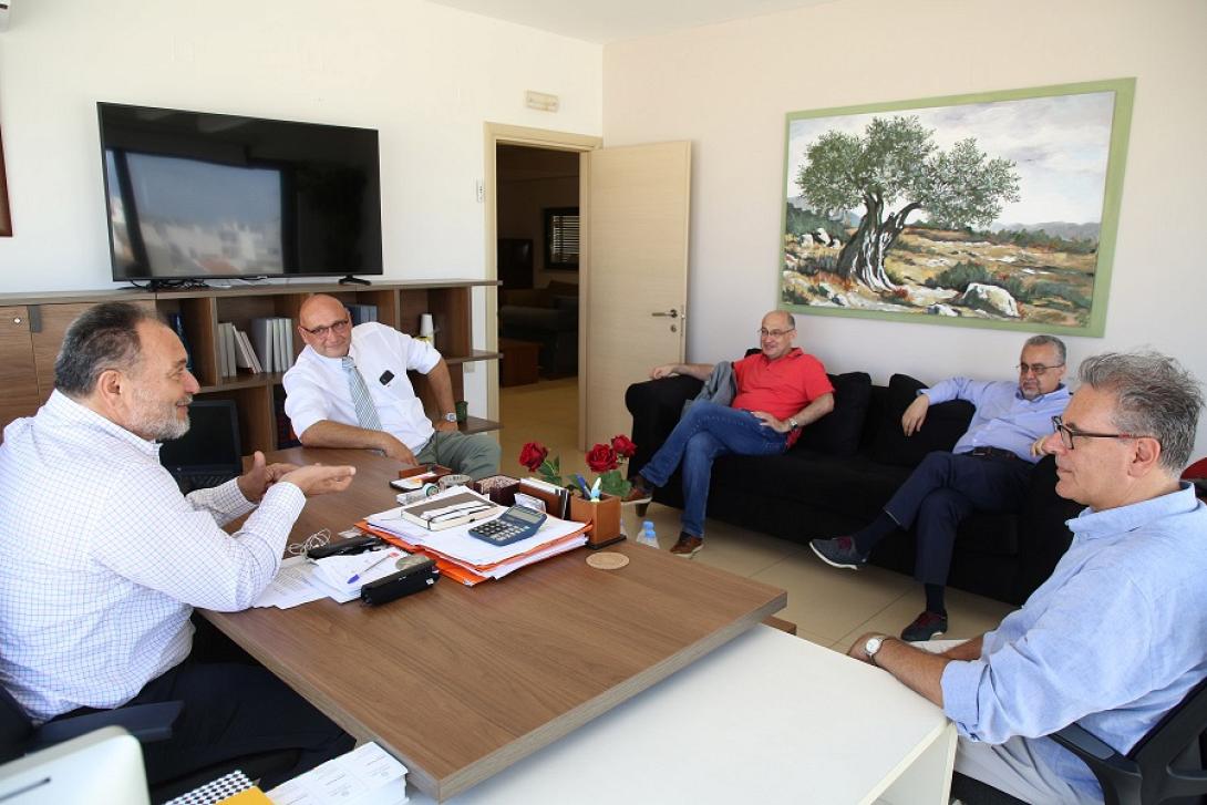 Γιάννης Κουράκης και Γιώργος Κοντάκης με τους υποψήφιους Αντιπρυτάνεις