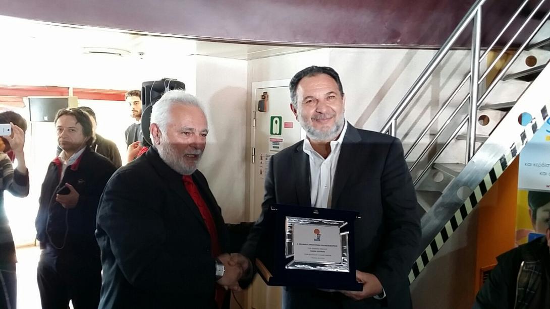 Το Δήμαρχο Ηρακλείου τίμησε η  Ελληνική Ομοσπονδία Καλαθοσφαίρισης 