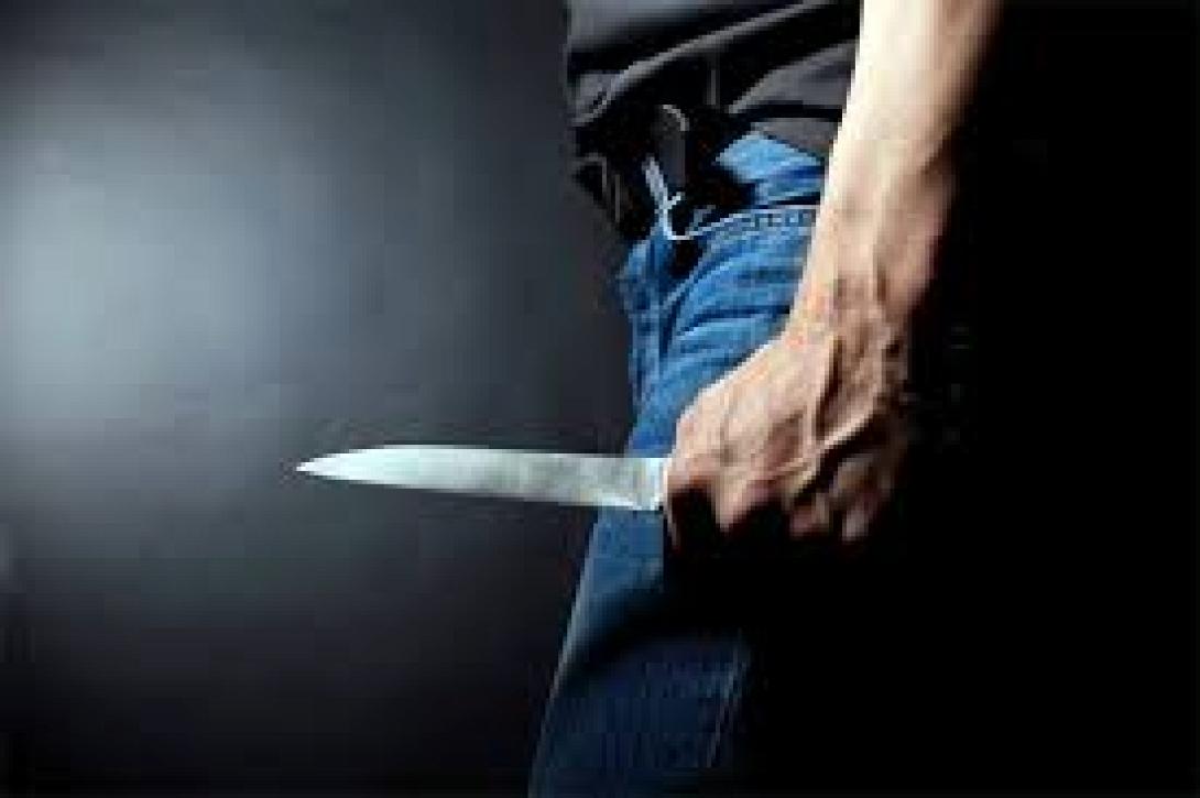 Κρατούσε μαχαίρι και απειλούσε τους περαστικούς στο Φρούριο Φιρκά!