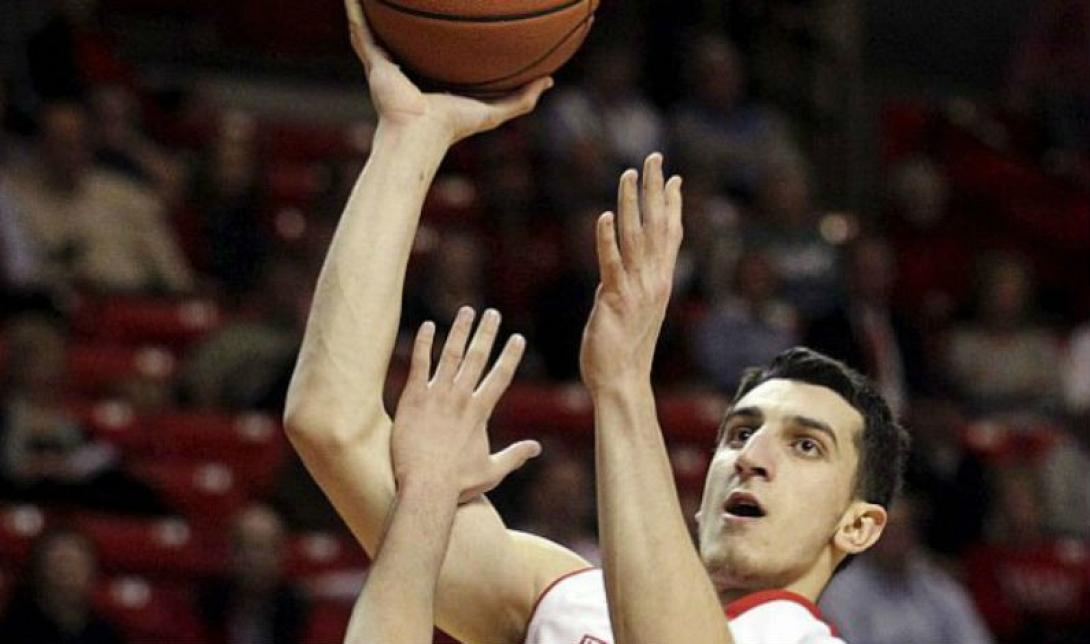 ΑΓΟΡ: Πήρε τον διεθνή Σέρβο Κράβιτς