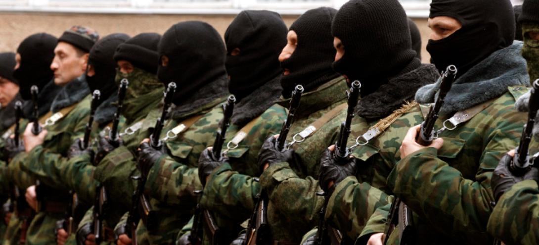 Με το δάκτυλο στη σκανδάλη στην Κριμαία