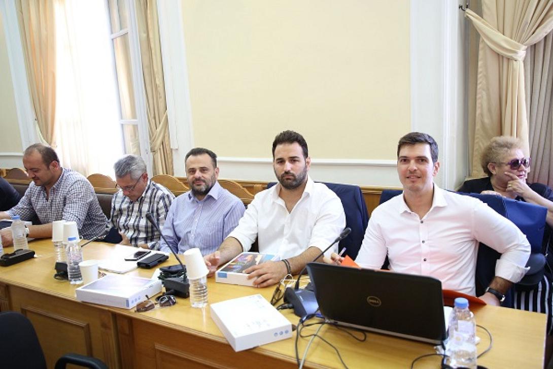 Κρήτη Μπροστά