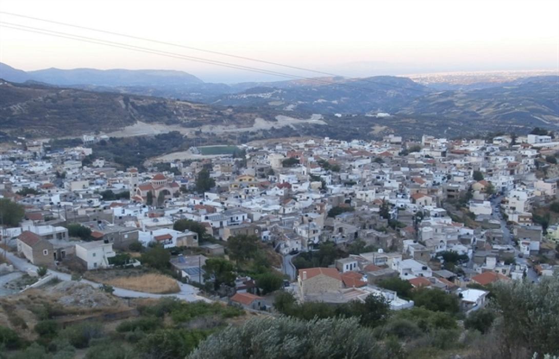 Ξεκινούν τα έργα ανάπλασης στην κεντρική πλατεία του Κρουσώνα