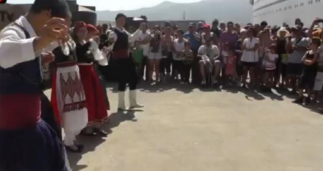 Με ξεροτήγανα και ρακί υποδέχτηκαν οι Σητειακοί το πρώτο κρουαζιερόπλοιο της σεζόν