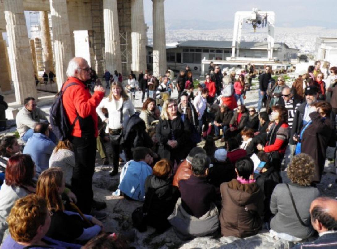 Θετικό το υπουργείο Παιδείας να ενταχθεί η ειδικότητα των ξεναγών στα Δημόσια ΙΕΚ