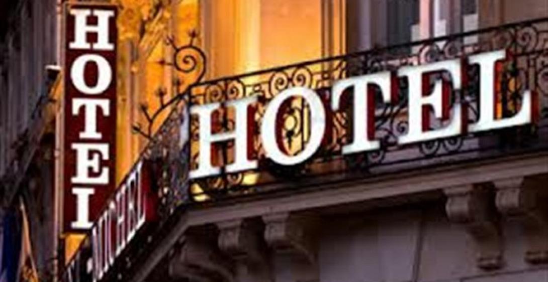 "Εικονική πραγματικότητα οι υψηλές τιμές στα δωμάτια ξενοδοχείων"