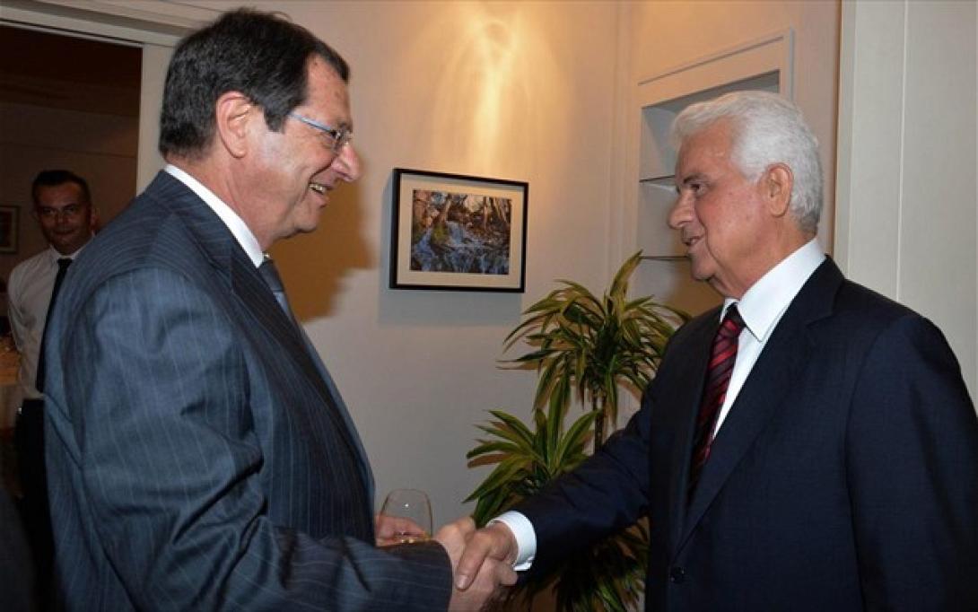 Συμφώνησαν για έναρξη των συνομιλιών οι Ν. Αναστασιάδης και Ντ.Έρογλου