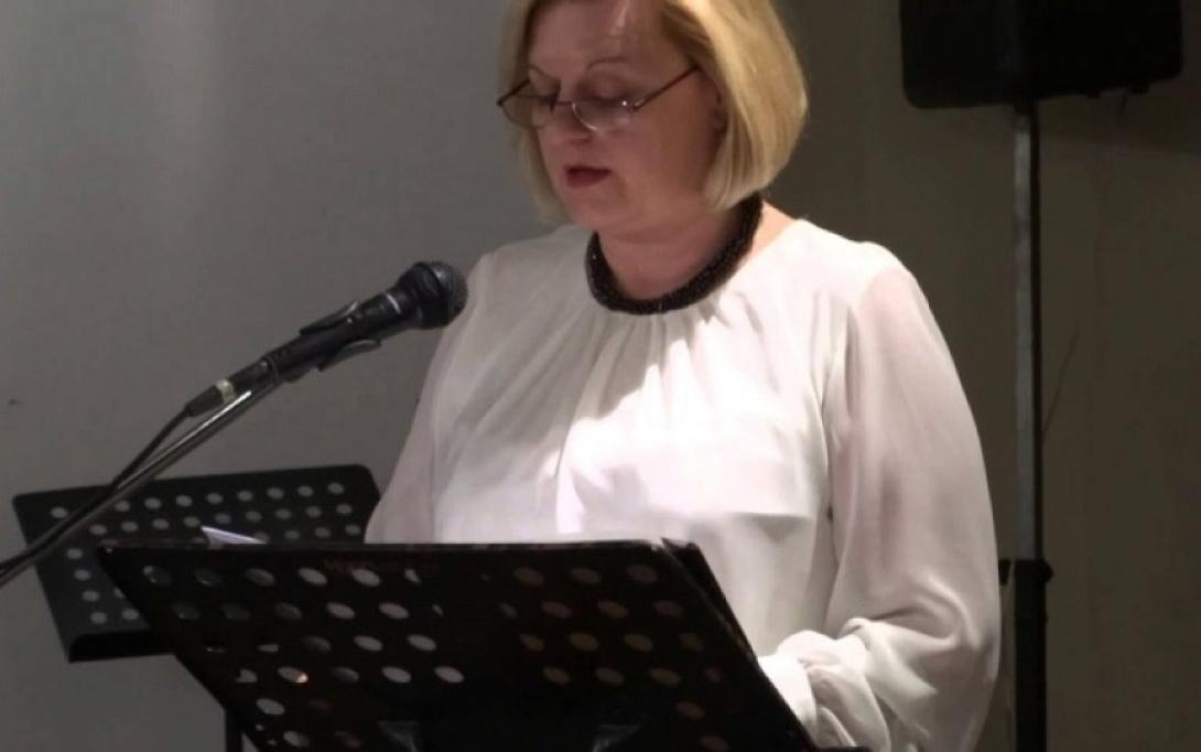 Μέμη Κουμαριώτη