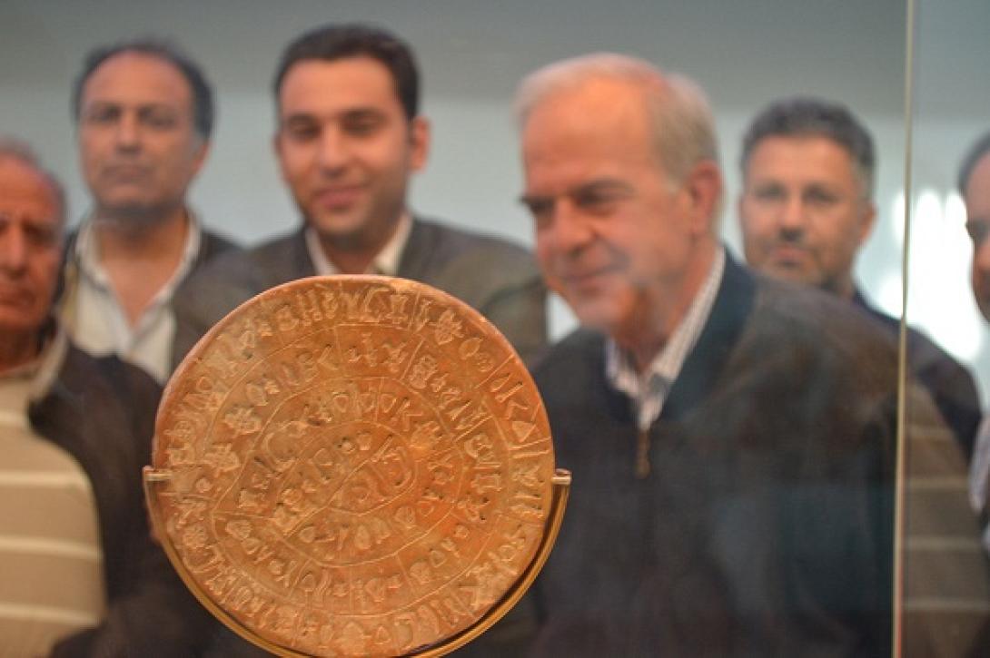 Στο Αρχαιολογικό Μουσείο Ηρακλείου ο Βασίλης Λαμπρινός