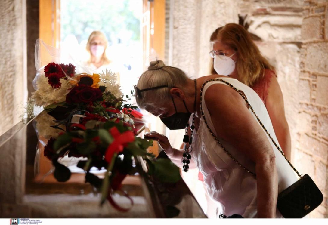 λαϊκό προσκύνημα