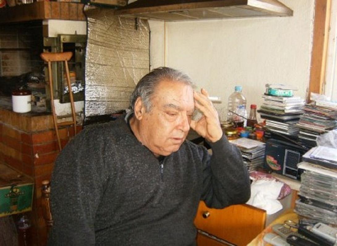 Λάκης ο Ράδιο Υπάρχω