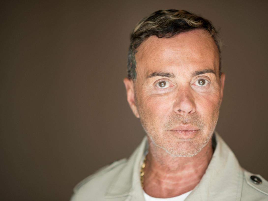 Λάκης Γαβαλάς