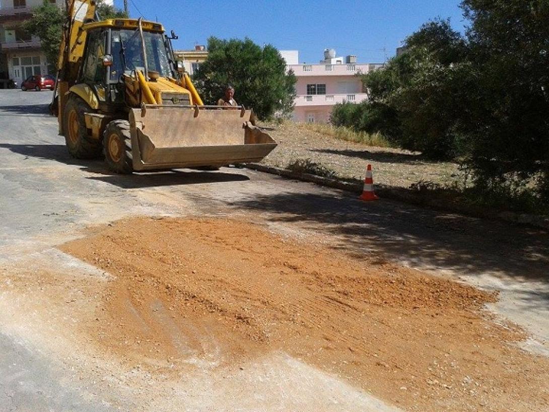 Φτιάχνουν τη λακκούβα στη Φορτέτσα