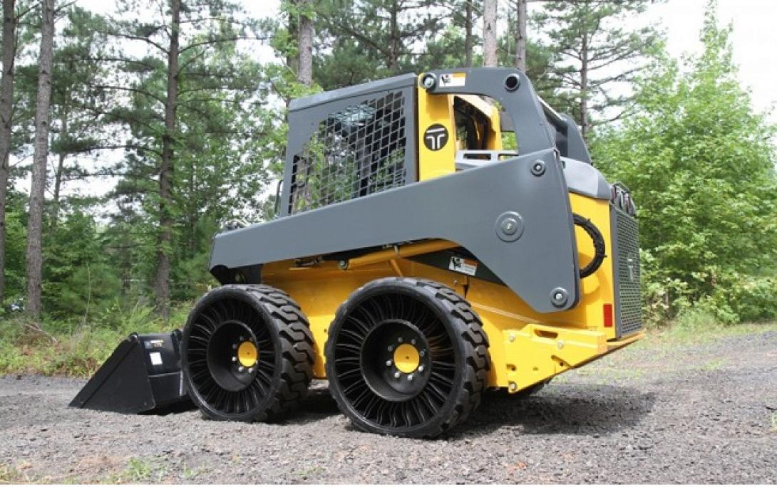 Το πρώτο εργοστάσιο που κατασκευάζει λάστιχα χωρίς ... αέρα