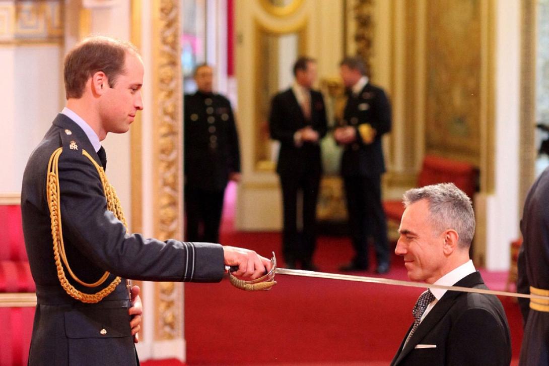 Ο Ντάνιελ Ντέι-Λιούις έγινε σερ