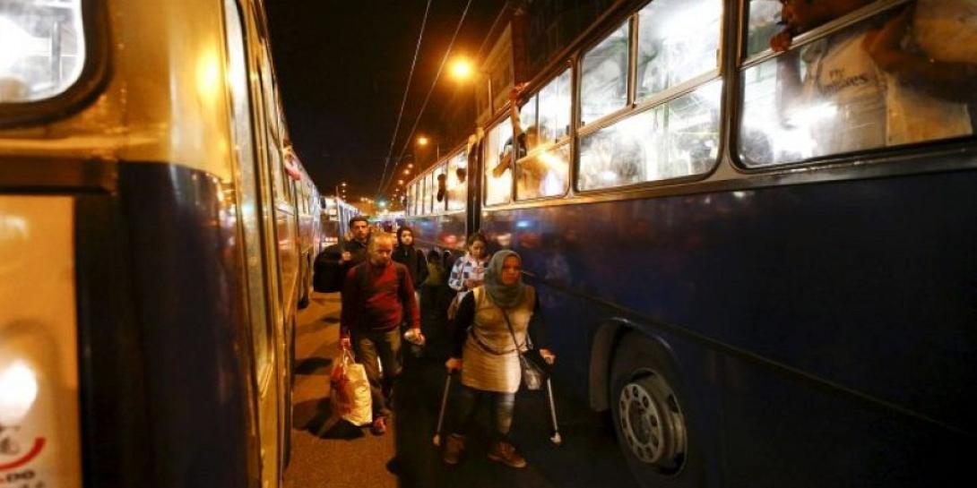 λεωφορεία πρόσφυγες