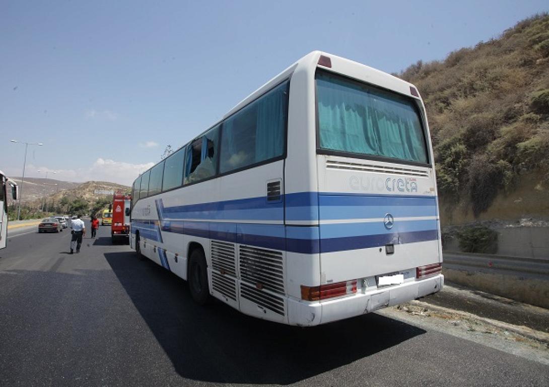 λεωφορείο φωτιά