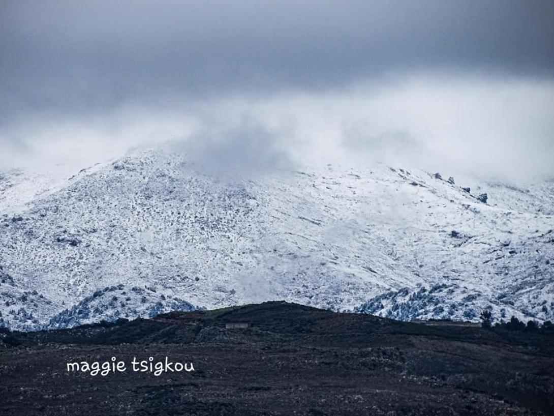 Άσπρισαν οι κορφές