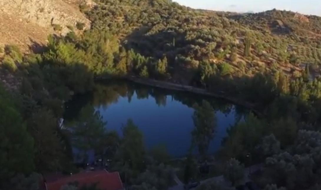 Λίμνη Ζαρού