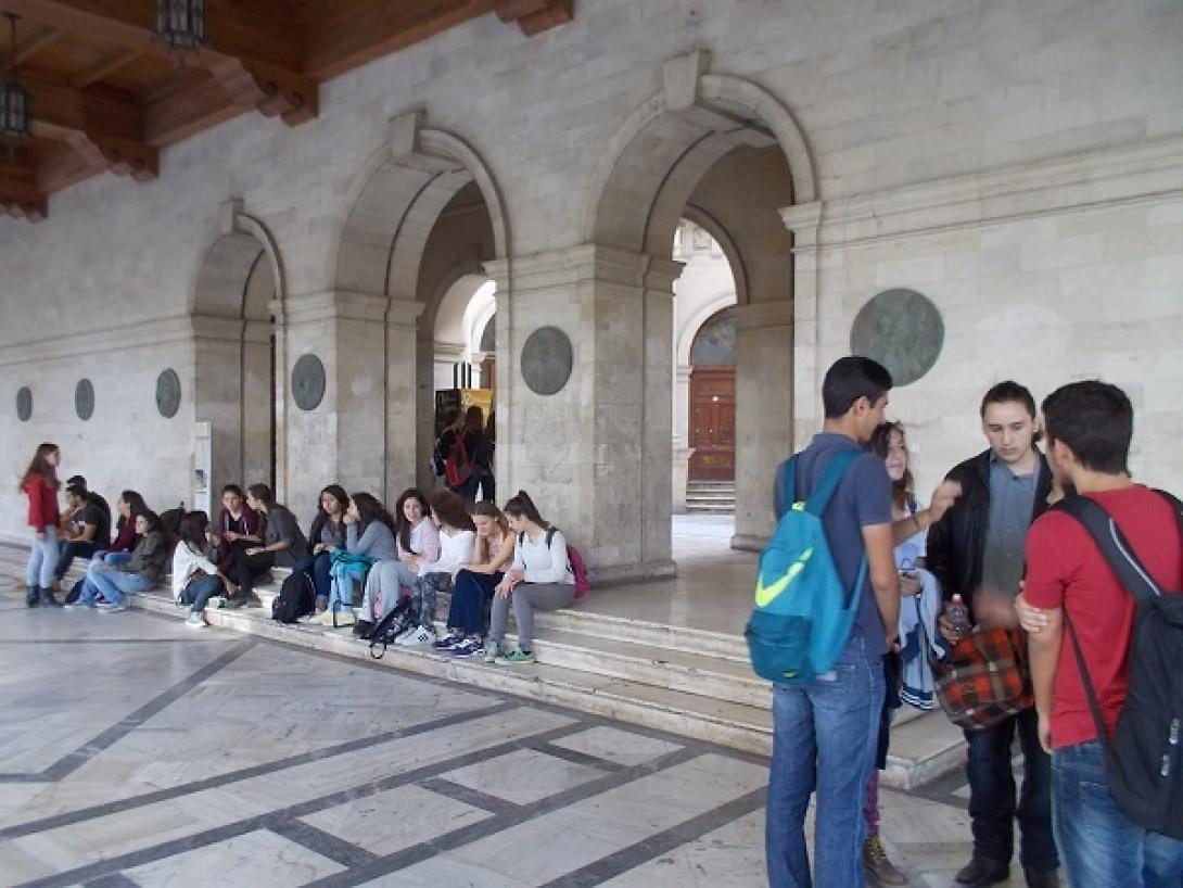 Παράπονα στο ... Δήμαρχο από τους μαθητές του Καπετανάκειου