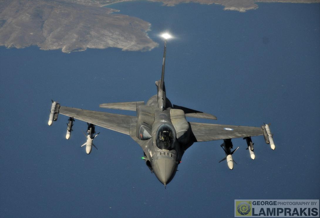 Μαχητικό αεροσκάφος F-16, της 343 Μοίρας με έδρα τη Σούδα.