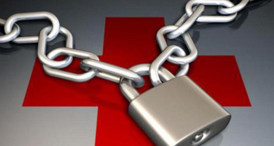 Απειλεί ο Άδωνις τους "καταληψίες" του ΕΟΠΥΥ