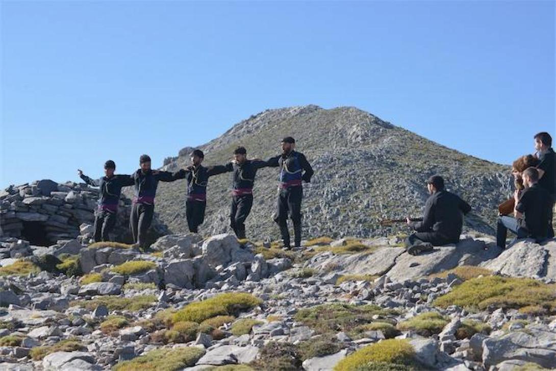 Προβολή της ταινίας "Μαδαροπερπατήματα" στα Χανιά