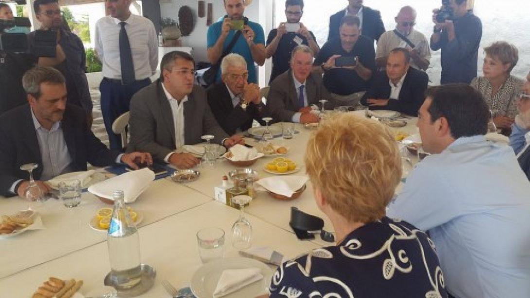 τσίπρας ταβέρνα