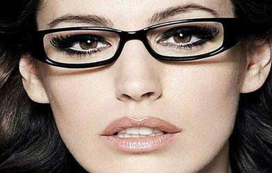 Φοράς γυαλιά; Τόσο το καλύτερο για μακιγιάζ