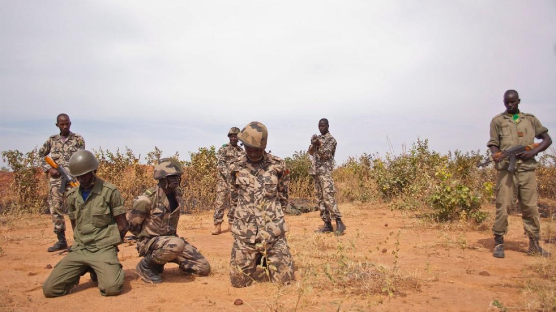 Ένοπλοι σκότωσαν το δήμαρχο του Μαλί και το γιο του