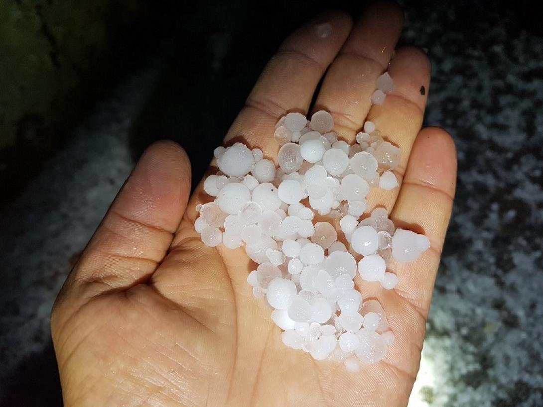 χαλάζι μεσοχωριό