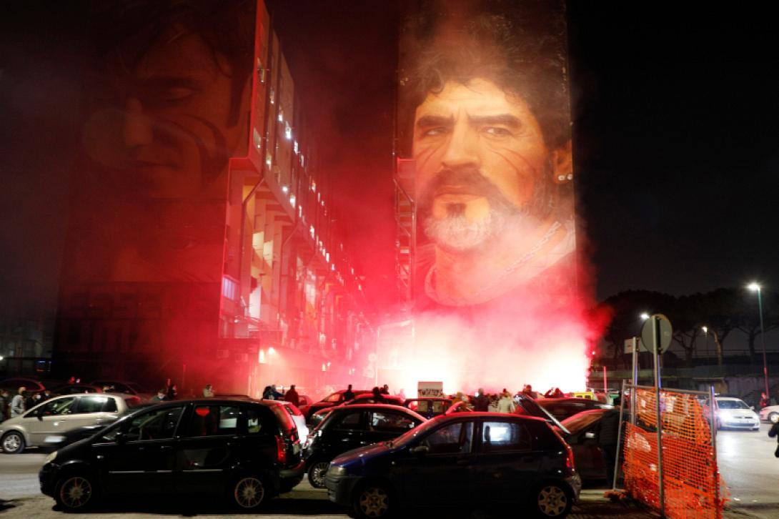 maradona-toixos-napoli.jpg