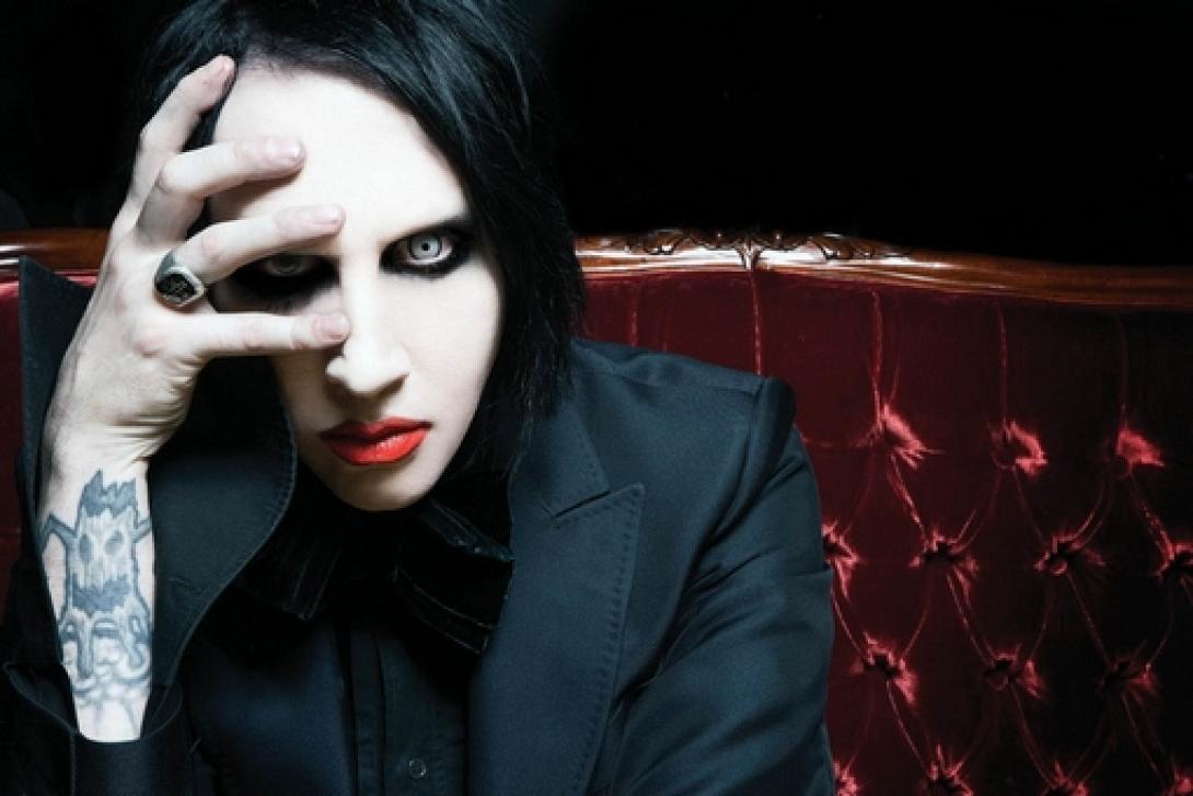 marilyn-manson-marilyn-manson-29937716-1500-1000.jpg