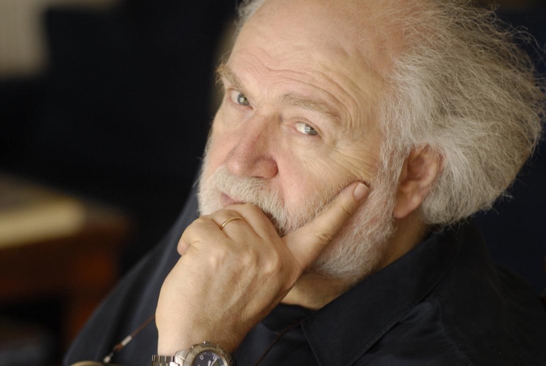 γιάννης μαρκόπουλος