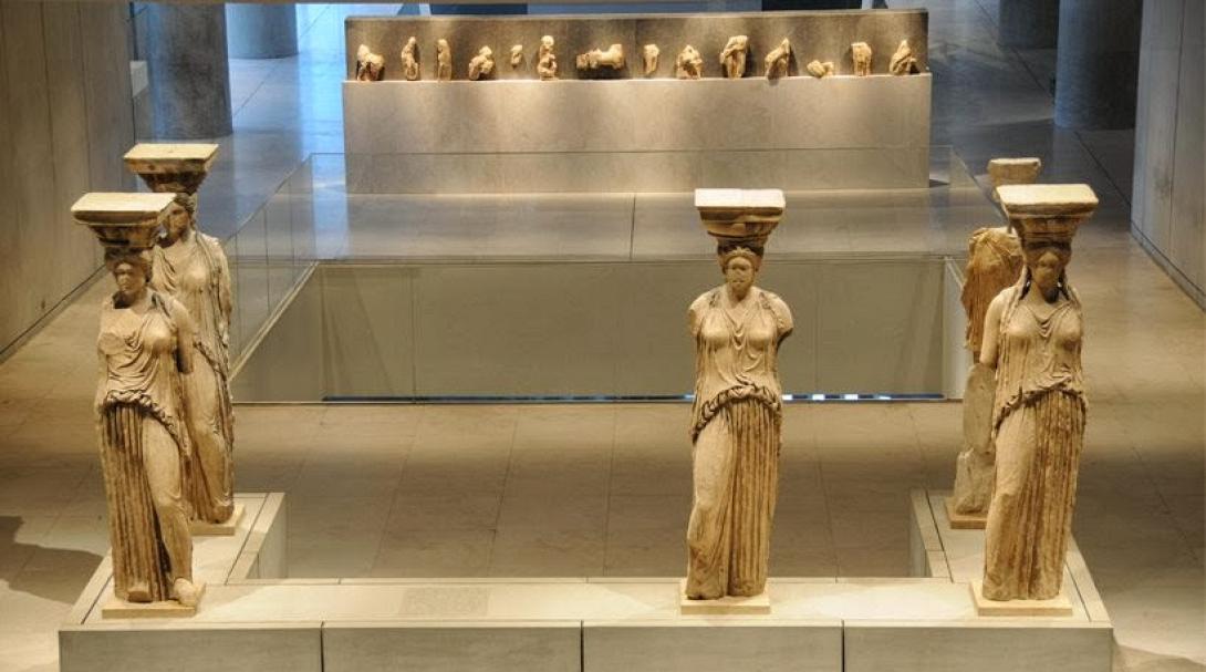 Η Αμαλία, η Αμάλ και η «απαχθείσα» Κόρη: Μία καθαρά γυναικεία υπόθεση