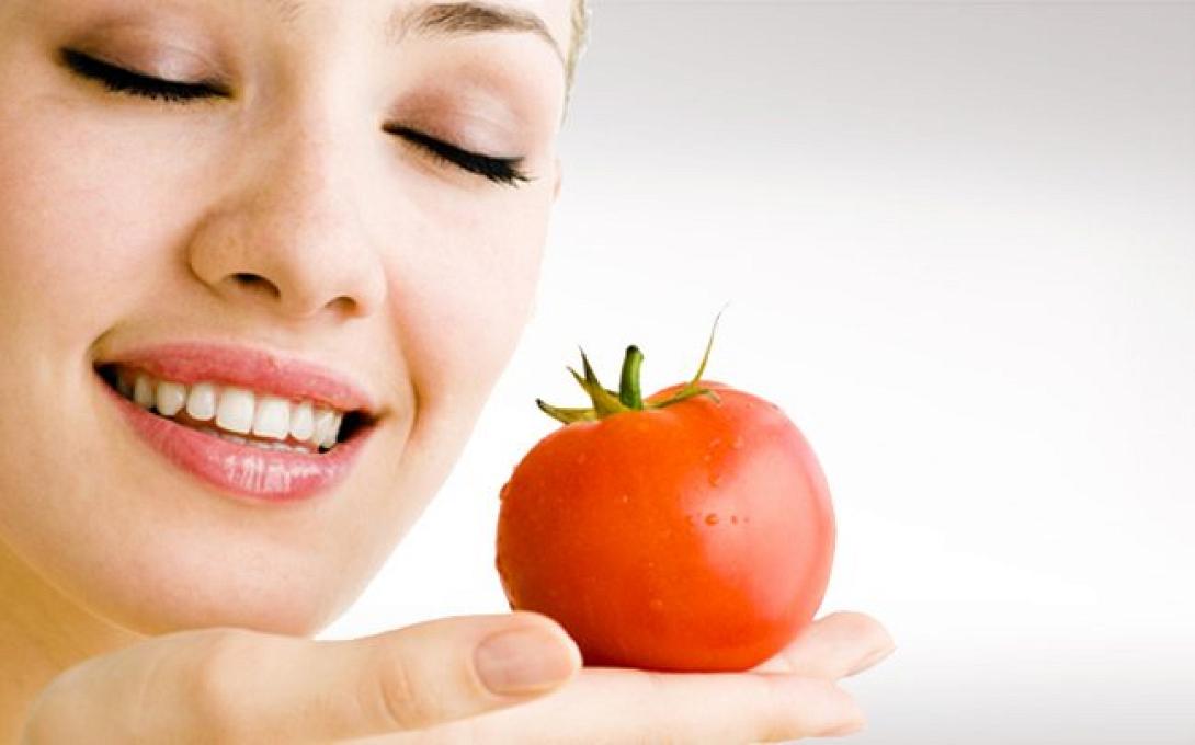 Μάσκα με μαϊντανό και ντομάτα