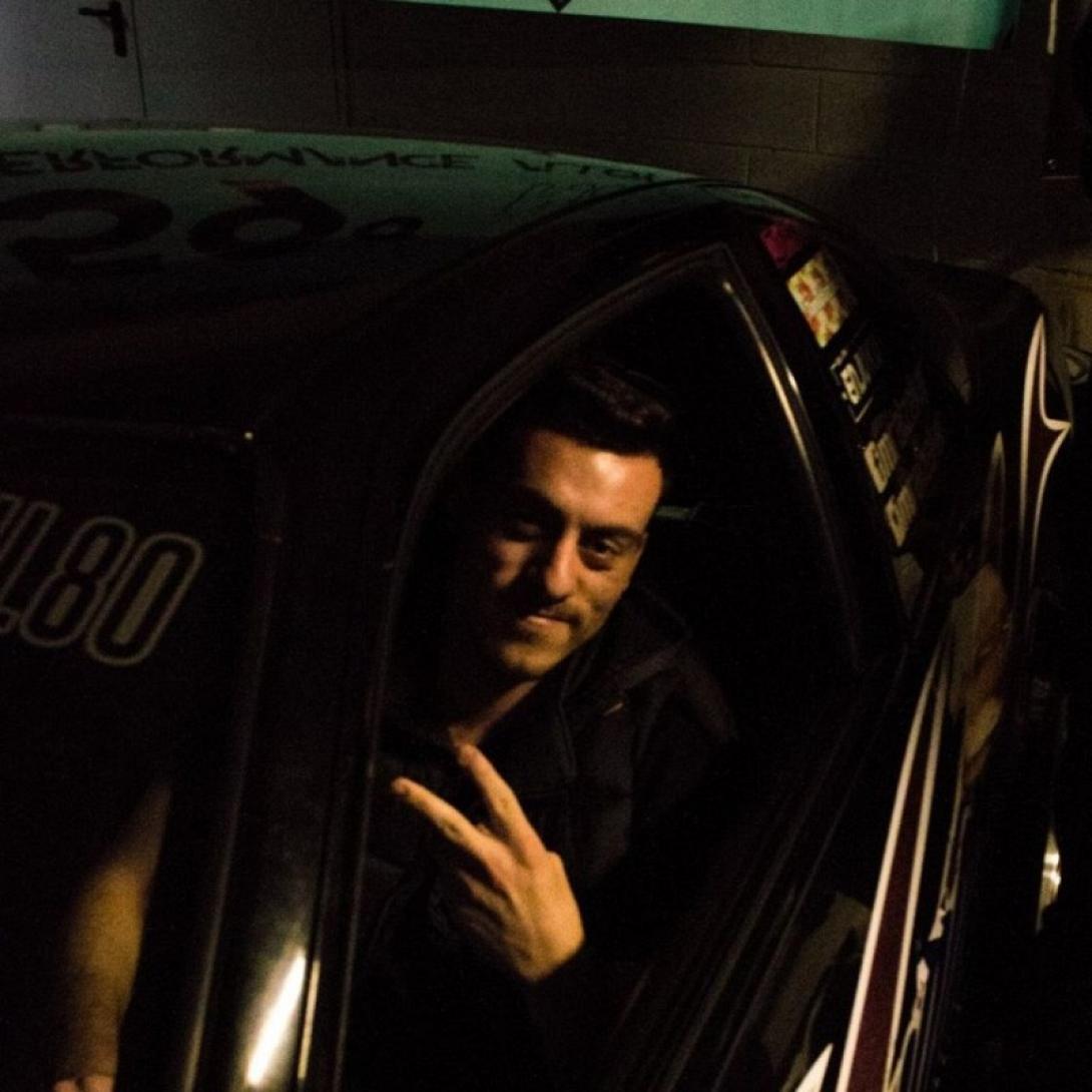 νίκος μαθιουδάκης