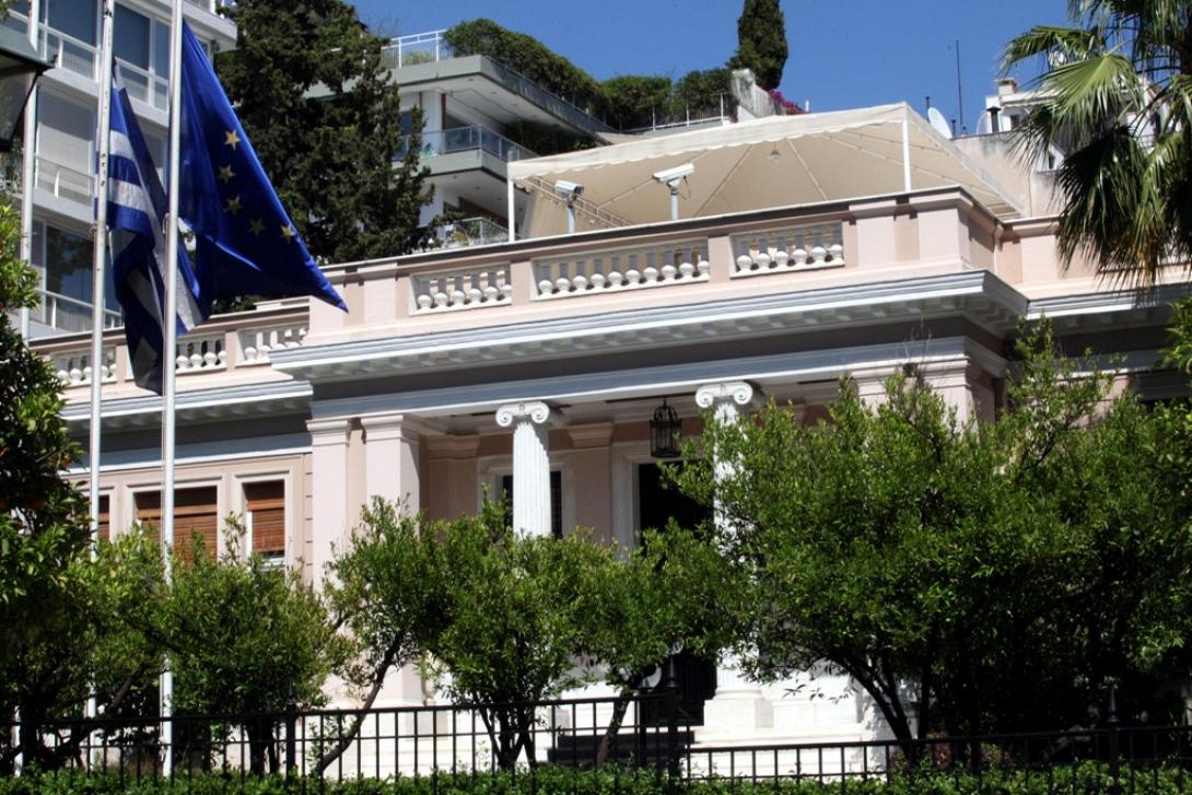 Διαψεύδει η κυβέρνηση τα σενάρια περί πρόωρων εκλογών