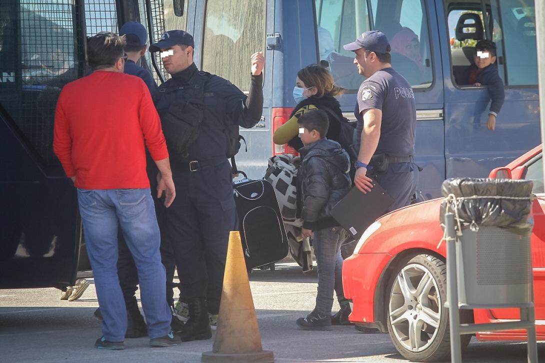 μετανάστες μέγαρο