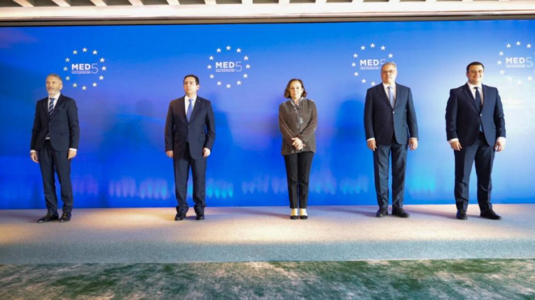 MED 5 μεταναστευση